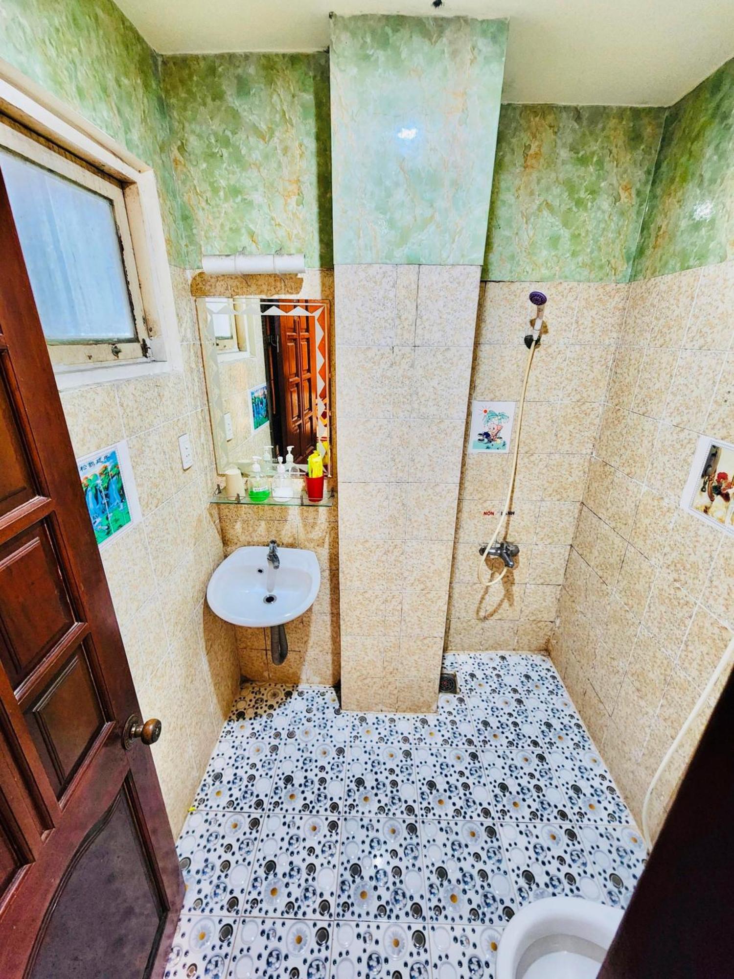 Tuan Hung Hotel Hcm โฮจิมินห์ซิตี้ ภายนอก รูปภาพ